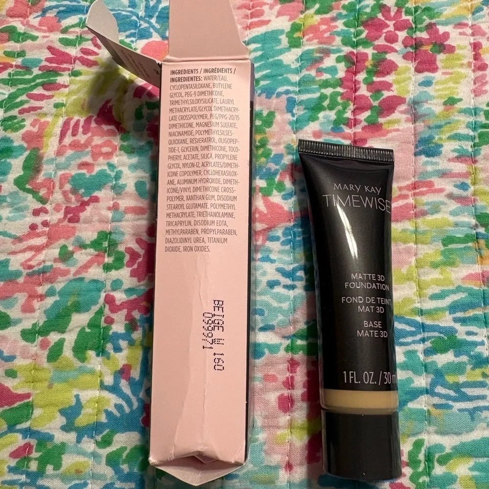 Mary Kay TimeWise Matte 3D Foundation - Beige W160